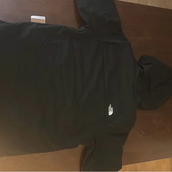 The North Face Men's Black Performance Jacket - Picture 4 of 7